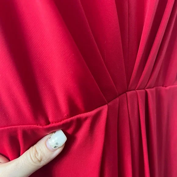 🔥 BCBG Max Azria Red Evening Gown - Picture 4 of 8